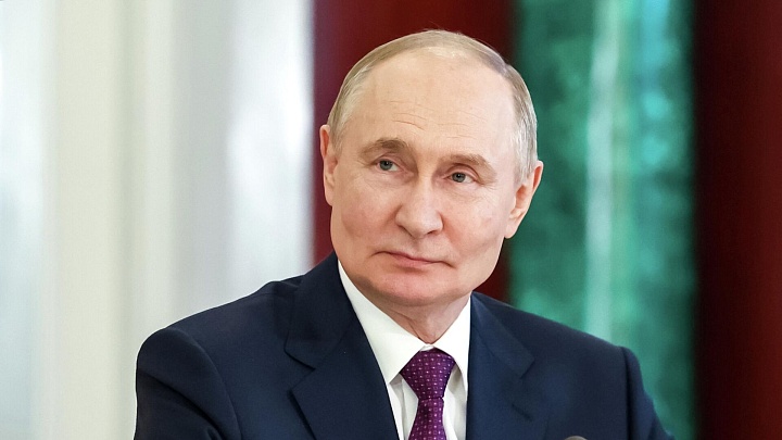 Путин отметил вклад ученых и инженеров в укрепление ОПК