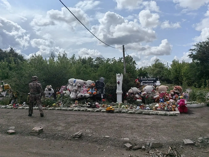 Фонд «Симфония Победы» посетил «Аллею Ангелов» в Донецке и передал военным средства защиты от БПЛА