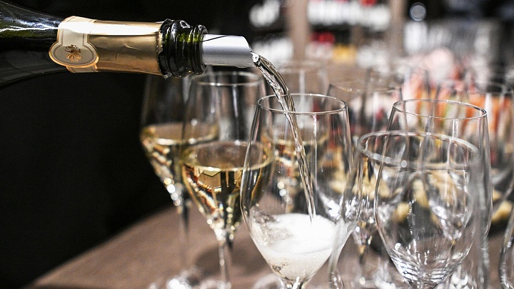 Роскачество рассказало о сертификации органического вина из ЮАР в России