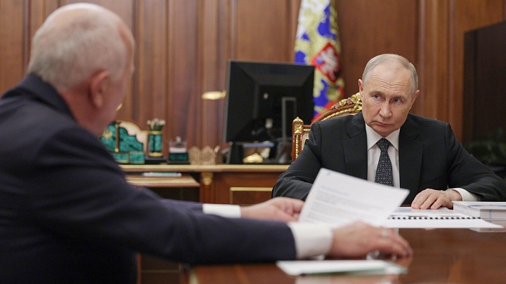 Путин напомнил Чемезову про "должок" "Ростеха"
