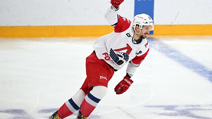 "Локомотив" обыграл "Спартак" и вновь повел в серии плей-офф КХЛ